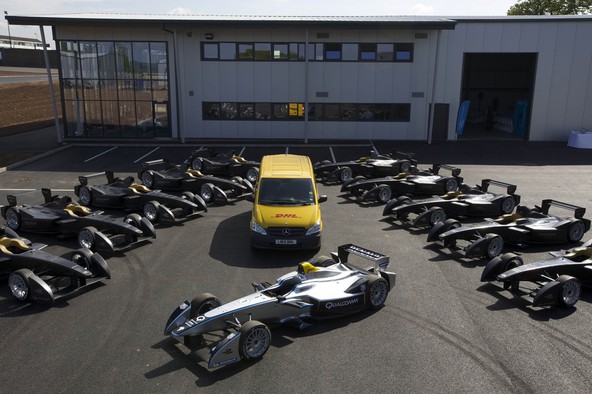 Donington Park: DHL dostavil prvih deset dirkalnih avtomobilov Formule E