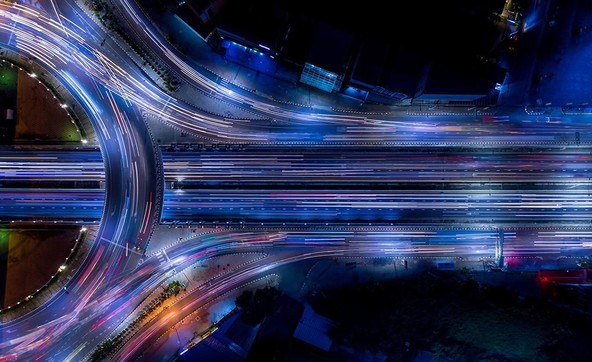 VOYOMOTIVE IN GOODYEAROVE PAMETNE PNEVMATIKE : PNEVMATIKE ZA VEČJO UČINKOVITOST IN VARNOST 