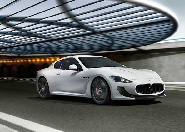 Maserati granturismo MC stradale: Novi Maserati bo premierno predstavljen na pariškem avtosalonu