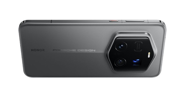 HONOR Magic7 RSR: Športni avtomobil med pametnimi telefoni