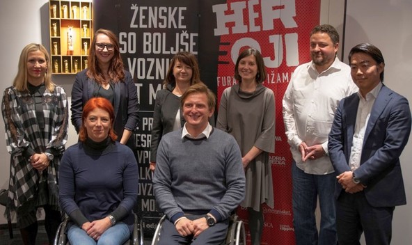 Zavarovalnica Generali: Ženske smo dobre in varne voznice