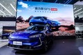 SERES SF5 : Huawei v svojih trgovinah začenja s prodajo električnih avtomobilov