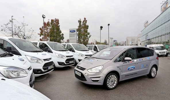 Ford – vozila zmagovalcev: Predaja vozil Smučarski zvezi Slovenije za nordijsko reprezentanco