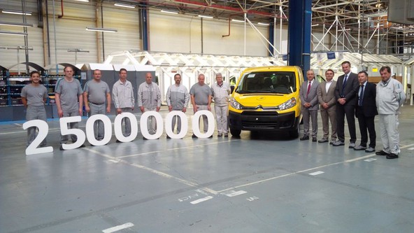 CITROËN JUMPY «LA POSTE»: 2,5-MILIJONTO PROIZVEDENO VOZILO V TOVARNI SEVELNORD