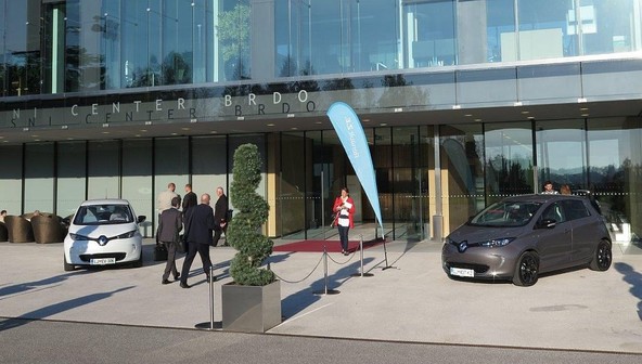 Inovacija energetike '17 na Brdu pri Kranju: Renault ZOE že danes uresničuje novo državno strategijo o alternativnih gorivih