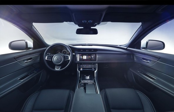 Jaguar: Povsem novi XF bo predstavljen 24. marca 2015