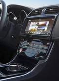 Jaguar XE: Športna limuzina s štirikolesnim pogonom