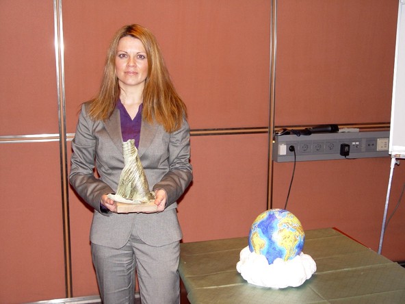 Planetu Zemlja prijazno vozilo 2009: Veliki zeleni znak akcije prejme blagovna znamka Toyota