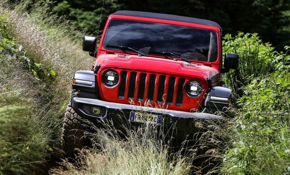 Podelitev nagrad britanske revije 4x4 Magazine: Jeep Wrangler je prejel posebno priznanje