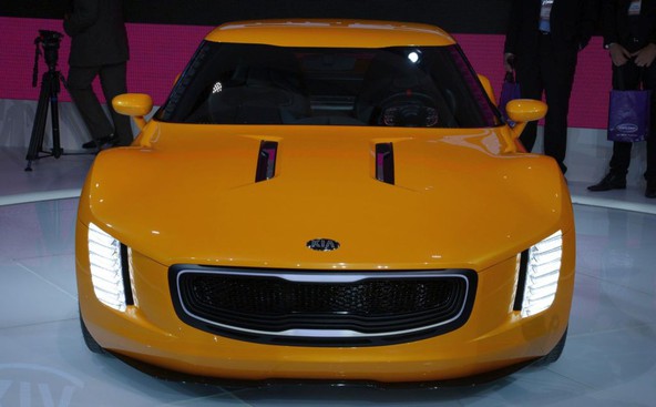 KIA GT4 Stinger concept: »Divji otrok« Kiinih oblikovalcev