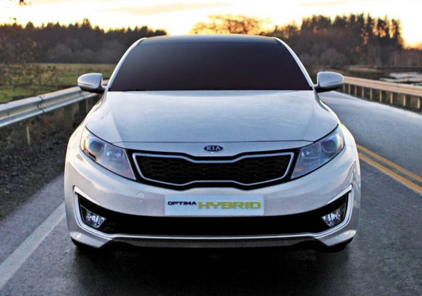 Kia optima hybrid: Nova hibridna optima prvič na ogled
