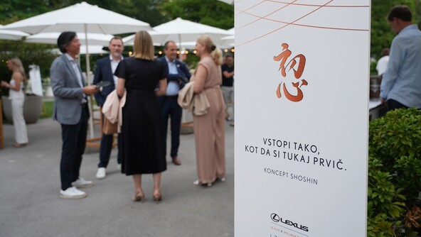 Izjemna doživetja: LEXUS ODPRL VRATA NOVIM ZAČETKOM