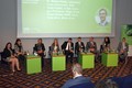 Sodelujoči na okrogli mizi o izzivih transportnih podjetij: Tanja Cirkvenčič, dr. Marija Hladin, Neda Mohorčič, Polona Fink Ružič (GZS),  Tadej Pojbič (3 Opti), Igor Pristavec (Prigo), Martina Cupin, Tadej Brce (Brce) in Grega Bizjak (Sigr)