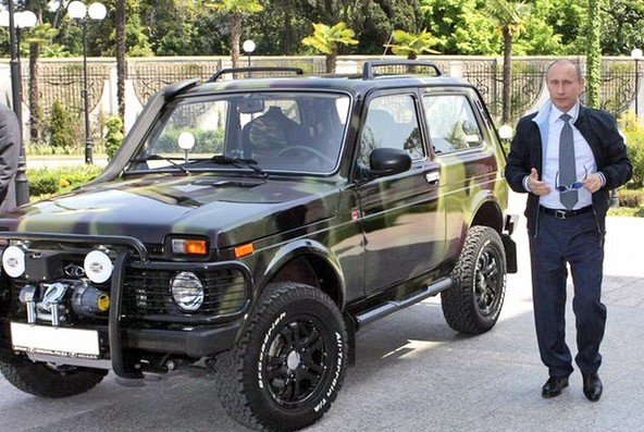 Lada niva in njen ponosni lastnik, Vladimir Putin