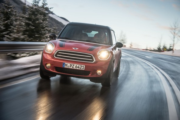 MINI Cooper D Paceman ALL4 & John Cooper Works Countryman: Zabava v vožnji na četrto potenco