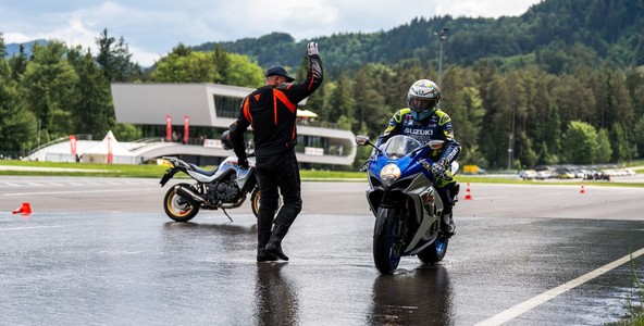 Motoristi za motoriste: Z znanjem opremljeni za novo motoristično sezono