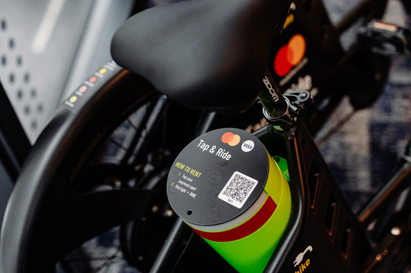 Tap & Ride: Novost plačevanja v javnem potniškem prometu kmalu na voljo tudi v Ljubljani 