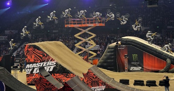 „Masters of Dirt Total Freestyle“ : Najboljši svetovni freestyle virtuozi na motorjih, kolesih in štirikolesnikih