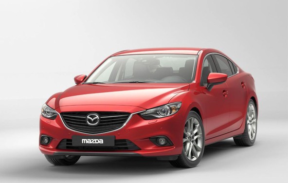 Nova Mazda6 limuzina - Moscow Motor Show 2012: Mazdina nova admiralska ladja prinaša veselju do vožnje povsem novo dimenzijo