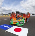 Mazda 787B: Zmagovalna Mazda na slavju z Johnnyjem Herbertom in Patrickom Dempseyem
