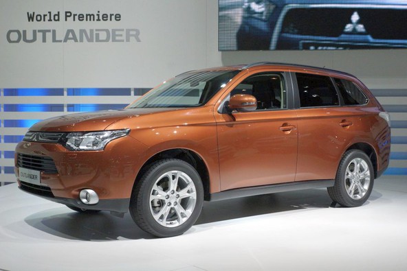 Mitsubishi outlander : Okolju prijazen outlander nove generacije