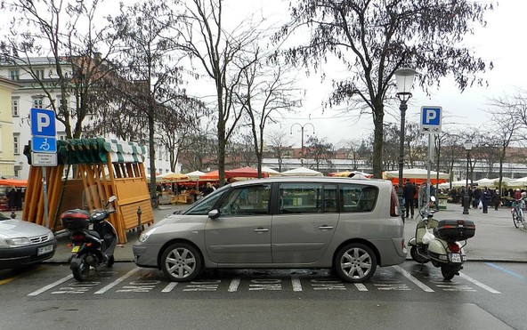 Zveza motoklubov Slovenije: Odnos nekaterih avtomobilistov do motoristov