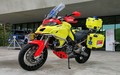 Le 15 odstotkov motoristov zavaruje tudi sebe: Zavarovalnica Triglav pomagala pri nakupu motocikla za motoriste reševalce UKC Ljubljana