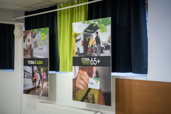 Projekt »FURA Radlje« : Toyota Slovenija dokazuje, da lahko trajnostna mobilnost zaživi tudi na podeželju