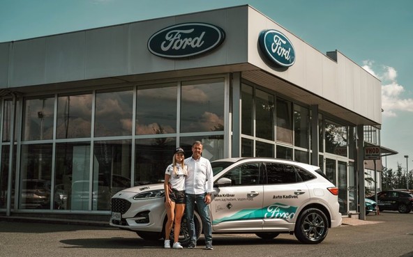 Avto Kadivec & Nika Križnar: Nika Križnar prevzela novo sponzorsko vozilo