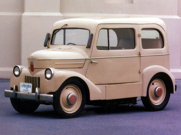 Nissan: Posebne znamke obeležujejo več kot šest desetletij električnih vozil