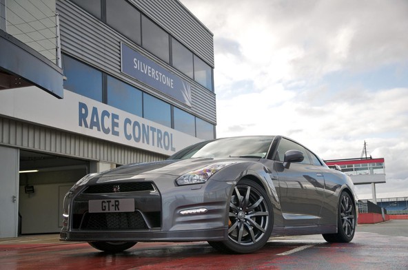 Nissan GT-R (MY2012): Večja moč, manjša poraba in manjši izpust