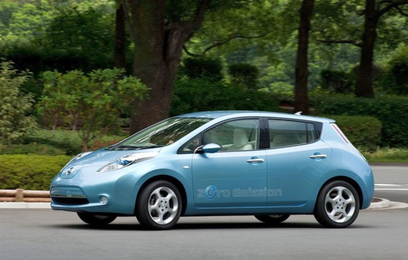 Nissan leaf: Evropski avtomobil leta 2011