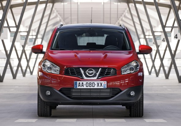 Nissan qashqai &  qashqai+2: Velika moč, zmogljivosti in majhne emisije 