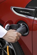 Opel ampera: Prvi električni avtomobil za kamor koli, kadar koli