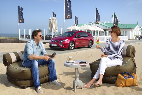 Opel ampera: Prvi električni avtomobil za kamor koli, kadar koli