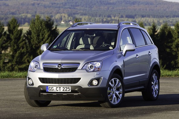 Opel antara: Nova antara združuje terenske zmogljivosti z urbano privlačnostjo