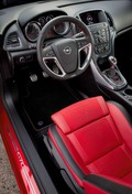 Opel GTC Paris: Študijski avtomobil odkriva strast v gibanju