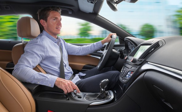 Inovativno, intuitivno, individualno: Informacijsko zabavni sistem v novi Opel Insignii