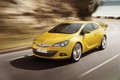 Opel astra GTC: Ostra podoba, ostra vožnja