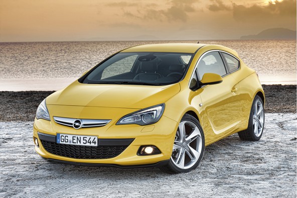 Opel astra GTC: Ostra podoba, ostra vožnja