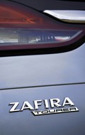 Opel zafira tourer: Preobrazba prvega razreda