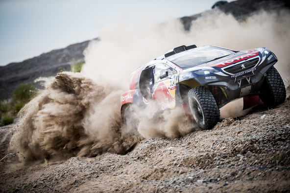 Peugeot 2008 DKR : Sainz četrti za ekipo Peugeot Total