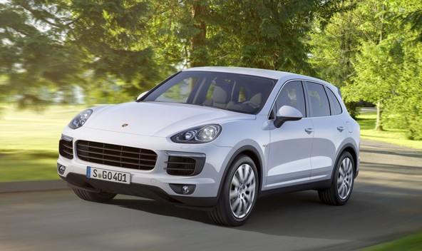 Prve testne vožnje z novim Cayennom S E-Hybrid: Značilni Porschejev občutek pri vožnji, poraba pa kot pri mini avtomobilu