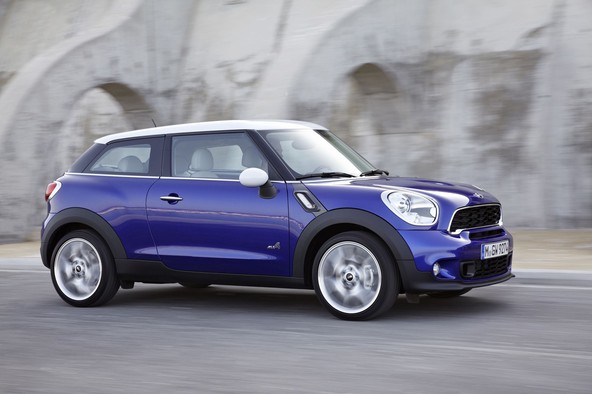 MINI: MINI na avtomobilskem salonu v Parizu
