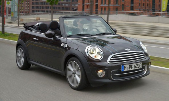 MINI Cabrio: Deset let kultnega modela brez strehe