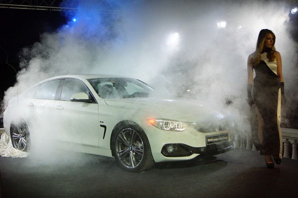 BMW vikend presenečenj: Prizorišče razkrivanja prihajajočih BMW vozil