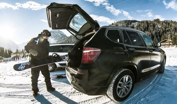 Zgodba uspešnega Marka Grilca na #BMWstories: Profesionalni deskar na snegu je s svojo snemalno ekipo posnel film