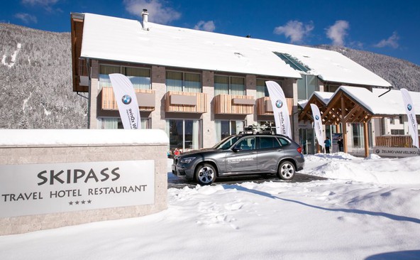 Razburljiva dežela BMW xDrive: Neprecenljiv užitek za vso družino