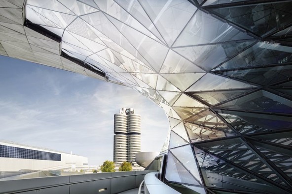 BMW Group: BMW Group nadaljuje svojo pot dobičkonosne rasti