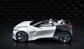 Urbani električni kupe PEUGEOT FRACTAL: FRACTAL z zvokovno ojačanim voznikovim mestom PEUGEOT i-Cockpit®